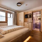 Garni Platzer Szálloda 3*