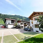 Szálloda Garni Platzer 3*