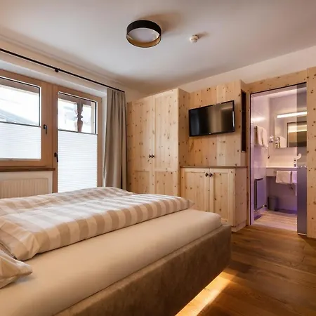 Garni Platzer Otel 3*