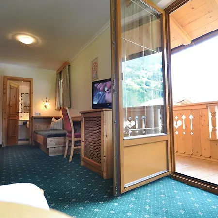 Hotel Garni Platzer Zell am Ziller