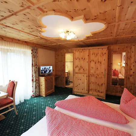 Szálloda Garni Platzer Zell am Ziller